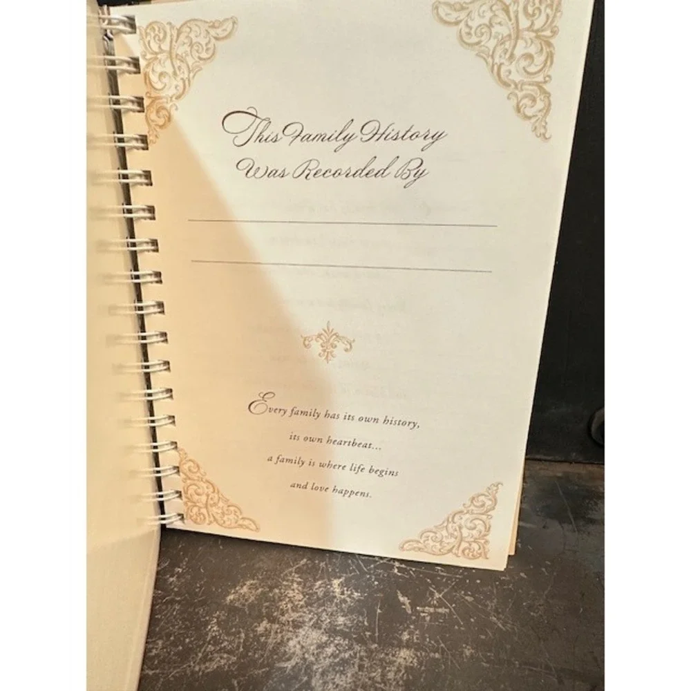 Hallmark My‎ Family History Genealogy Journal Record Book RA8457 Spiral Bound